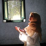 gambar kartun muslimah berdoa bermunajat