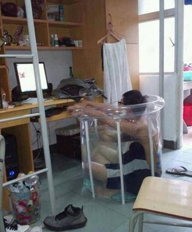 gambar-gambar orang lucu saat cuaca panas